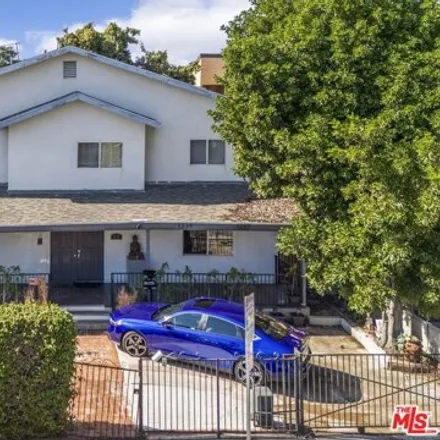Buy this 12 bed house on 1263 Gordon Street in Los Angeles, CA 90038