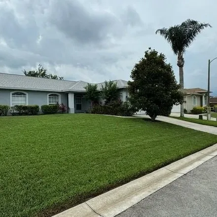 Buy this 3 bed house on 7731 Canterbury Circle in Polk County, FL 33810