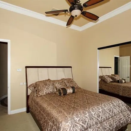 Rent this 5 bed apartment on Mountain View Country Club in Pomelo, La Quinta