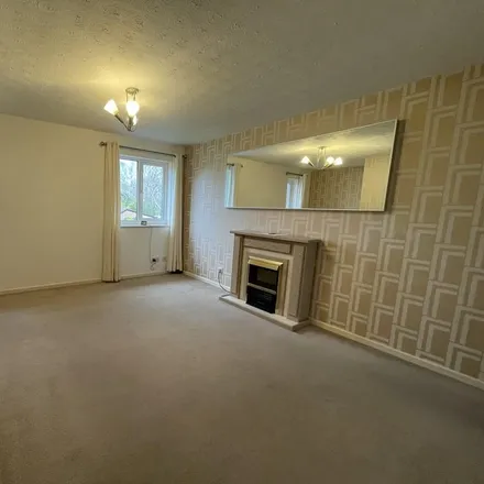 Image 4 - Brent Moor Road, Bramhall, SK7 3PY, United Kingdom - Apartment for rent