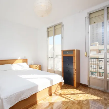 Rent this 2 bed apartment on Calle de Velázquez in 122, 28006 Madrid