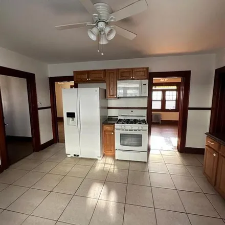 Image 9 - 137 Kent Avenue, Bridgeport, CT 06610, USA - Apartment for rent