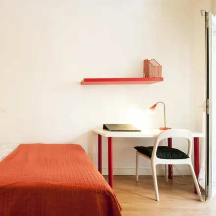 Image 2 - Calle de Peña de Francia, 15, 28005 Madrid, Spain - Room for rent
