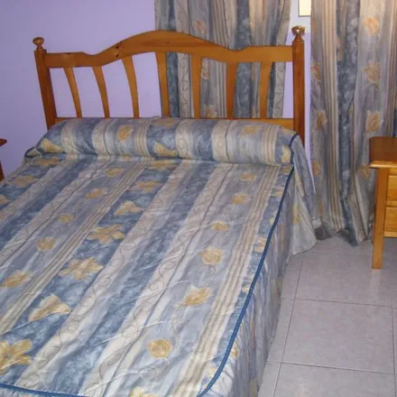 Image 3 - Apart Montana, Calle Goleta, 39, 03182 Torrevieja, Spain - Apartment for rent