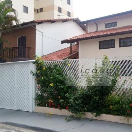 Buy this 3 bed house on Rua Barretos in Jardim das Indústrias, São José dos Campos - SP