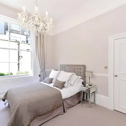 Image 3 - 4 Pembridge Gardens, London, W2 4EA, United Kingdom - Townhouse for rent