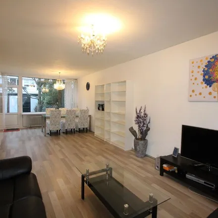 Rent this 5 bed apartment on Pampus 4 in 1181 EV Amstelveen, Netherlands