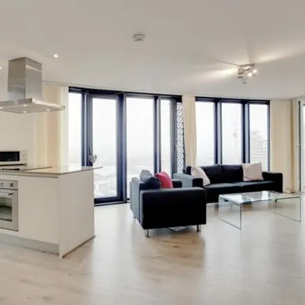 Rent this 2 bed room on Unex Tower in 7 Station Street, London