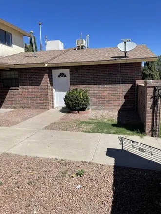 Image 1 - 1977 Amy Sue Drive, El Paso, TX 79936, USA - House for rent