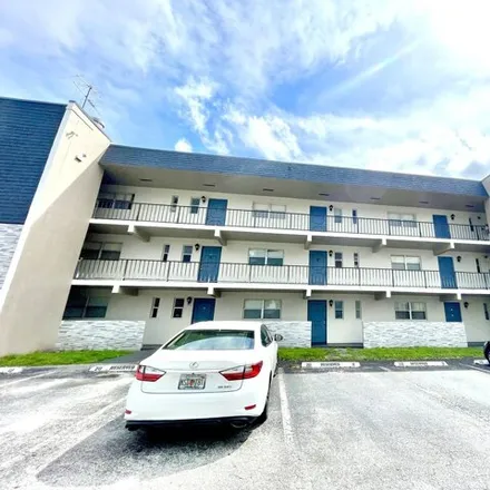 Buy this 1 bed condo on 8009 South Colony Circle in Tamarac, FL 33321