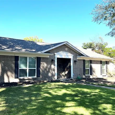 Rent this 3 bed house on 1316 Seminole Drive in Richardson, TX 75080