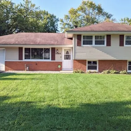 Buy this 3 bed house on 2301 Honeysuckle Court in Lindenhurst, IL 60046