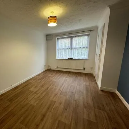 Image 4 - Colliers Break, Kingswood, BS16 7EB, United Kingdom - Townhouse for rent