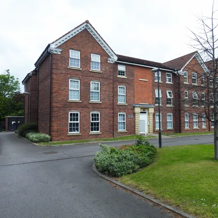 Rent this 2 bed apartment on Hessle Road in Hull, HU4 6SF