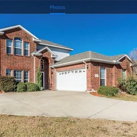 Buy this 3 bed house on 11805 Chaparral Drive in Frisco, TX 75026