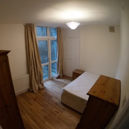Rent this 3 bed room on 2 Baronet Grove in London, N17 0LX