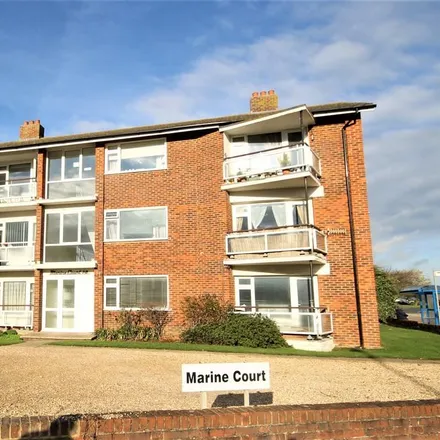Rent this 2 bed apartment on Marine Court in Kings Crescent, Shoreham-by-Sea