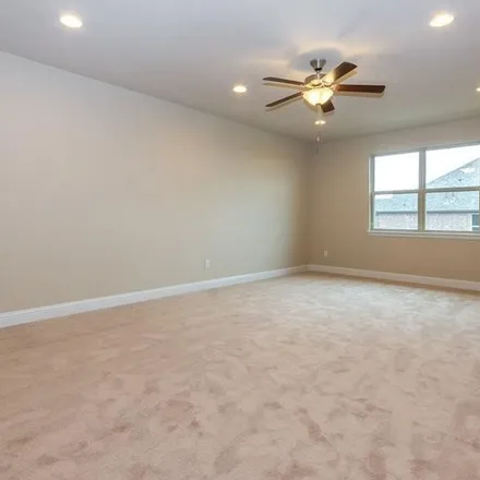 Rent this 4 bed apartment on 308 Waterford Lane in Sunnyvale, Dallas County