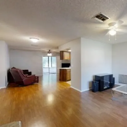 Image 1 - 8640 Schrader Boulevard, Bear Creek, Port Richey - Apartment for rent