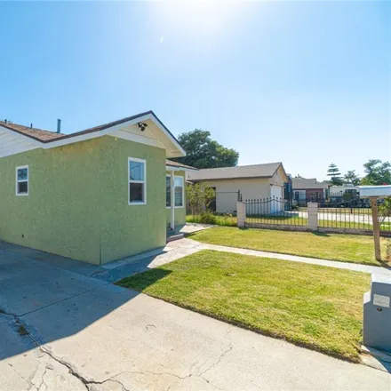 Image 2 - 506 West Peach Street, Compton, CA 90222, USA - Duplex for sale