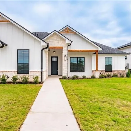 Buy this 5 bed house on Valley View Lane in Robinson, McLennan County