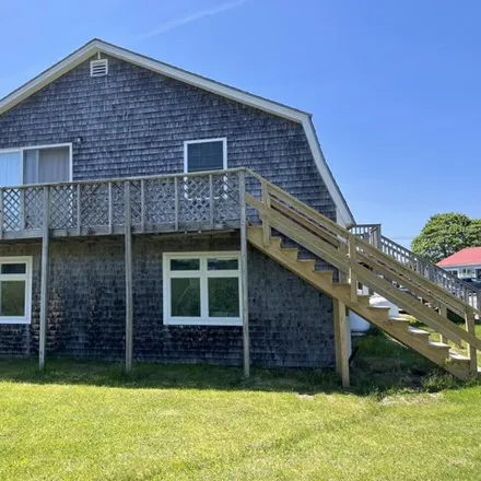 Image 3 - 4 Duck Pond Road, Winter Harbor, ME 04693, USA - House for sale