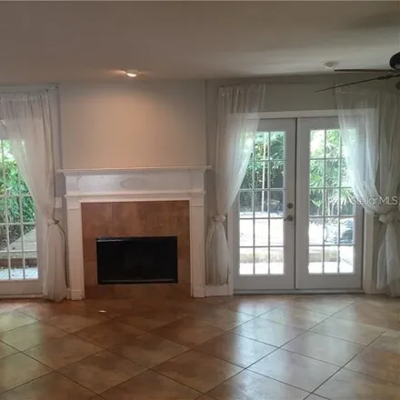 Image 4 - 2560 West Country Club Avenue, Tampa, FL 33611, USA - Townhouse for rent