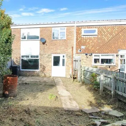 Buy this 4 bed townhouse on Islandsmead in Swindon, SN3 3TF