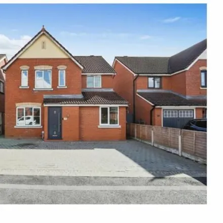 Buy this 5 bed house on Heatherleigh in Leyland, PR26 7QF