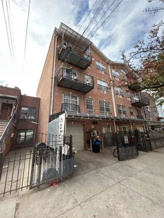 Image 1 - 35-44 98th Street, New York, NY 11368, USA - House for sale