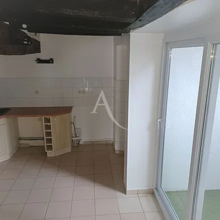 Rent this 3 bed apartment on 565 Chemin de Bellevue in 49500 Segré-en-Anjou Bleu, France