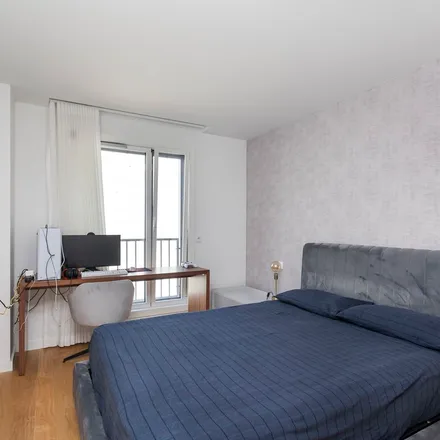 Rent this 3 bed apartment on U. Porto - Residência Universitária José Novais Barbosa in Rua da Pena, 4150-564 Porto