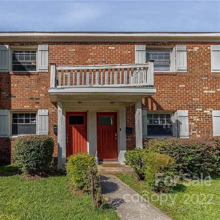 Buy this 2 bed condo on 1207 Green Oaks Lane in Charlotte, NC 28205