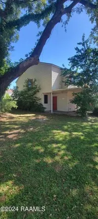 Rent this 2 bed townhouse on High Meadows Boulevard in Lafayette, LA 70507