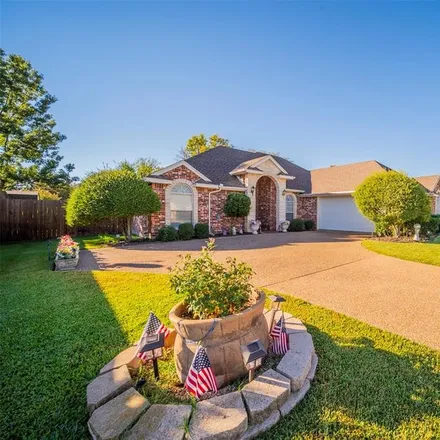Buy this 3 bed house on 714 McMurry Drive in Waxahachie, TX 75165