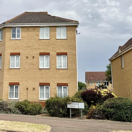 Rent this 3 bed apartment on Amcotes Place in Chelmsford, CM2 9HZ
