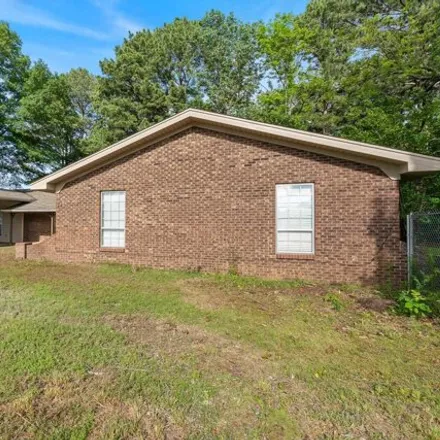 Image 2 - 924 Salem Road, Conway, AR 72034, USA - House for sale