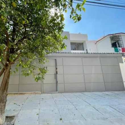 Rent this 4 bed house on Calle Atmósfera 2796 in Jardines del Bosque, 44520 Guadalajara