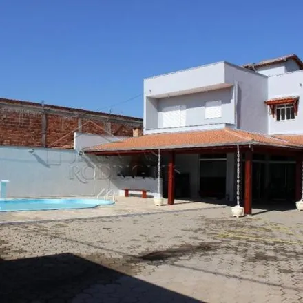 Buy this 2 bed house on Rua Conceição Garcia in Acácias, Pindamonhangaba - SP