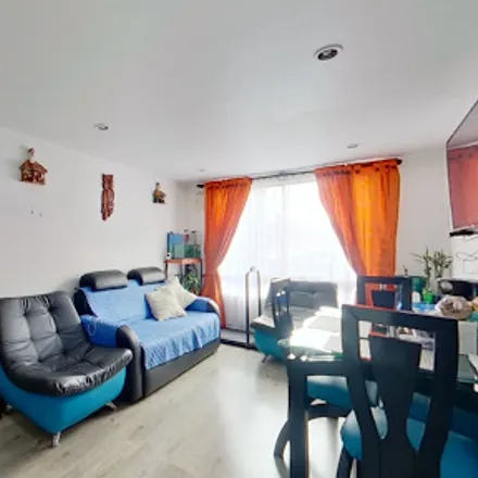 Buy this 3 bed apartment on Avenida Chile (Av. Boyacá - Ac 72) (B) in Avenida Carrera 72, Engativá