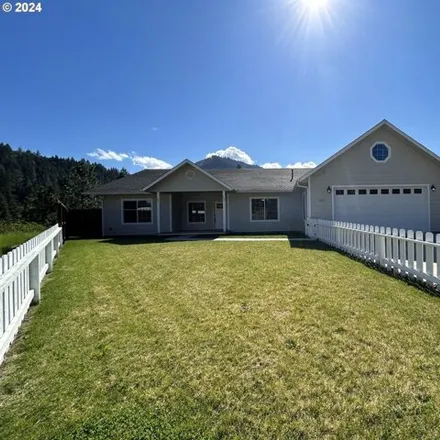 Buy this 3 bed house on 156 Deer Song Court in Canyonville, Douglas County