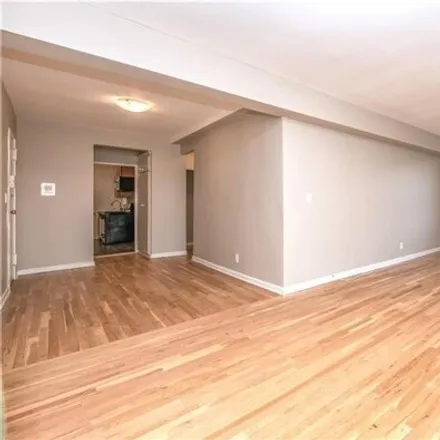 Image 4 - 1133 Midland Avenue, Gunther Park, City of Yonkers, NY 10708, USA - Condo for rent