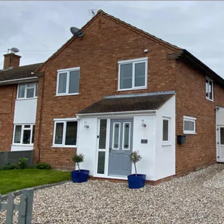 Rent this 4 bed house on Beauchamp Road in Alcester, B49 6BD