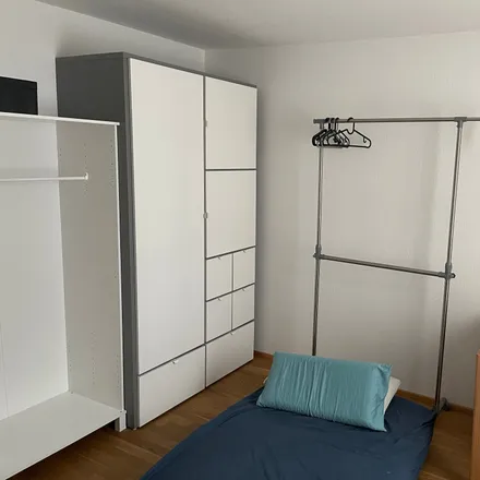 Image 6 - Graf-von-Stauffenberg-Allee, 60438 Frankfurt, Germany - Apartment for rent
