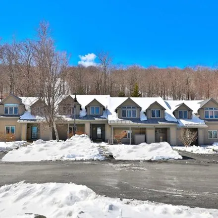 Image 1 - Alpine Way, Ludlow, Windsor County, VT, USA - Townhouse for sale