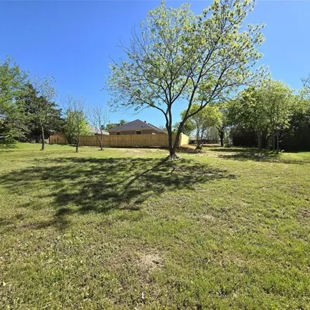 Image 2 - 1159 King Street, Weatherford, TX 76086, USA - House for sale