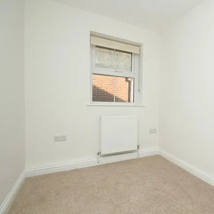 Image 6 - Southampton Road, Poulner, BH24 1JQ, United Kingdom - Apartment for rent