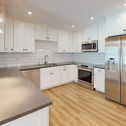 Image 2 - 736 F Avenue, Coronado, CA 92118, USA - Apartment for rent
