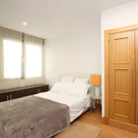 Rent this 1 bed apartment on Madrid in Paseo de la Castellana, 176