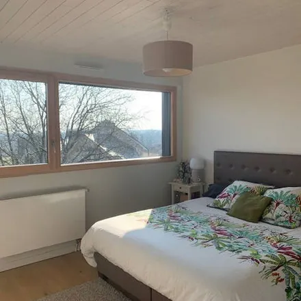 Rent this 5 bed apartment on 2627 Chemin de l'Etraz in 01220 Divonne-les-Bains, France